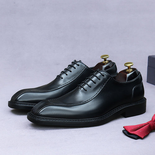 Die Schuhe, die Ihren Anzug erst komplett machen.